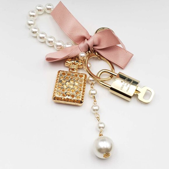 Authentic Louis Vuitton Lock & Key with unbranded Bagcharm, Keycharm, Keychain - Picture 4 of 8